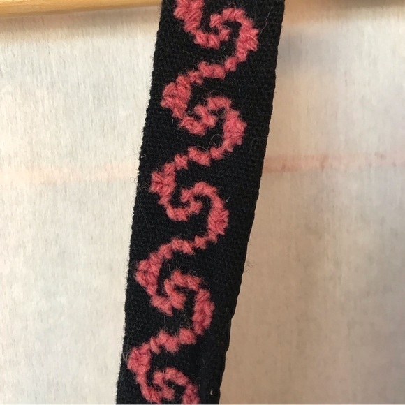 Cotton purse shoulder bag with embroidered details.  New with tags. - Picture 5 of 5